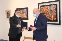 Markó Béla Marosvásárhelyen vette át az Aranytollat
