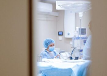 Transzparenciával a járvány leküzdéséért – a Magyar Orvosi Kamara állásfoglalása