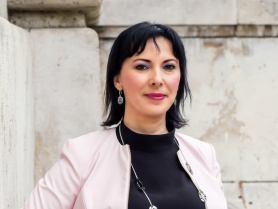 “A magányos embereket könnyebben vadássza le a hatalom, mint a közösséget” – A szabadság körei
