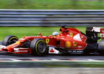 Ízléstelen: kirúgták a főszerkesztőt a generált Schumacher-interjú miatt