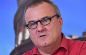 László Ágnes újságíró vendége drMáriás