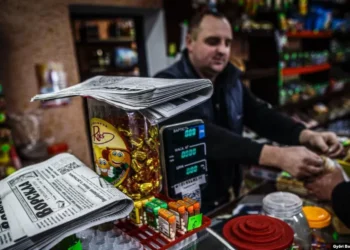 Életét kockáztatva terjeszti főszerkesztője az ukrán lapot az orosz határnál