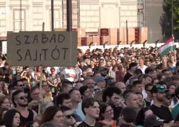 Újságírók a Polgári Ellenállás tüntetésen
