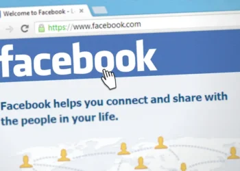 Görögországban betiltják a közösségi média használatát 16 év alattiaknak