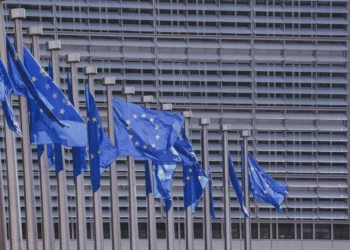 Ilyen EU-s szabályok szerint kell a kormánynak újraszerveznie a közmédiát