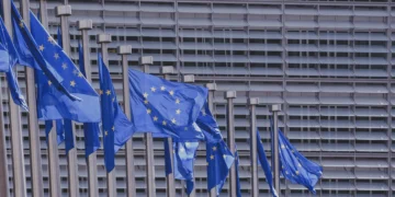 Ilyen EU-s szabályok szerint kell a kormánynak újraszerveznie a közmédiát