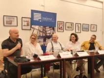 Nyílt lapokkal - beszélgetések a médiáról