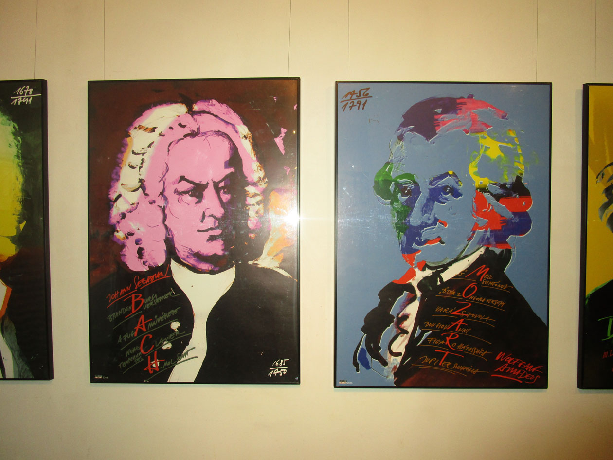 Két poszter a 12 darabból álló Nagy zeneszerzők sorozatból: Johann Sebastian Bach és Wolfgang Amadeus Mozart