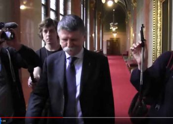 Tovább szűkíti a parlamenti tudósítók mozgásterét a házelnök