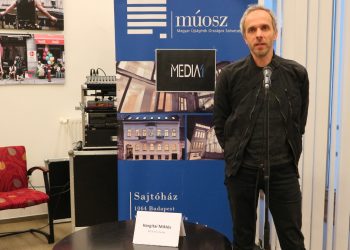 Köztehermentességet az újságíróknak és a fotósoknak is!