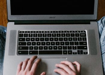 Érdekelnek az ifjúsági közéleti témák és szívesen megosztanád a gondolataidat írás formájában?