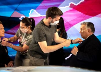 Válasz Online: a sajtó legalább 50 százalékát kontrollálja a NER