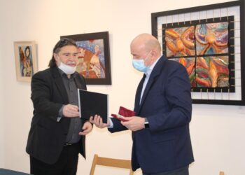 Markó Béla Marosvásárhelyen vette át az Aranytollat