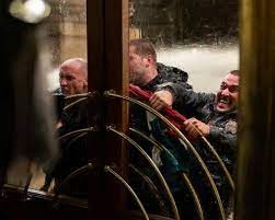 Az Elkxrtuk végzetes döfés az ellenzéki párbajban