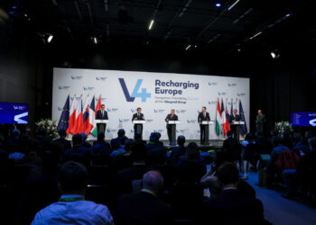 Nemzetközi sajtószemle, 2021. december 14.