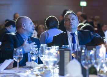 Hogyan került az INDEX a kormány asztalára?