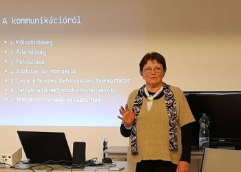 Balás Eszter előadása a hangzó beszéd változásairól