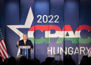 Magyar sajtószabadság-leckét kaptak a nyugati médiumok tudósítói a Bálnában