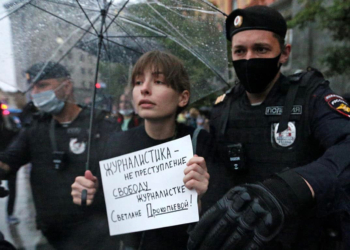 „Nem azért lettünk újságírók, hogy rettegnünk kelljen…”