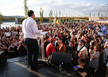 Az elhallgatás ugyan olyan törvénysértő mint a hírhamisítás