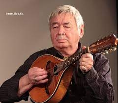 Elment a mandolinkirály, és vele az Esti Hírlap