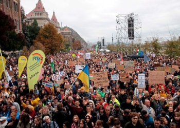 2022. október 24. hétfő