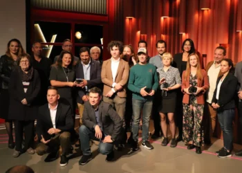 Lettner Krisztina, a MÚOSZ Fotóriporter-iskolájának nemrég végzett hallgatója kapta a fotós Hégető Honorka-díjat