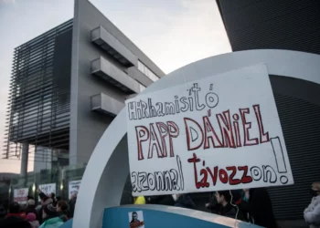 Az EU-ban a magyarok bíznak legkevésbé a közmédia hitelességében