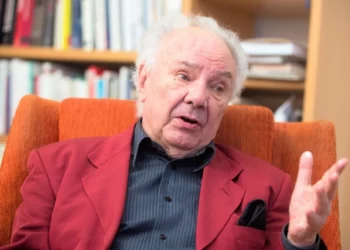 Elhunyt Kasza László, a Szabad Európa Rádió legendás hangja