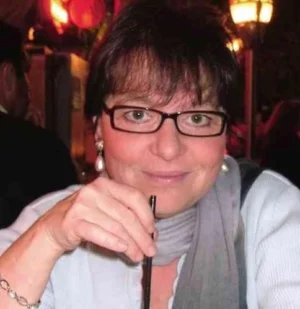 Elhunyt dr. Révész (Várkonyi) Anna