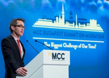 Napi 295 ezer forintért szerződtette vendégkutatónak a kormányközeli intézet a jobboldali brit újságírót