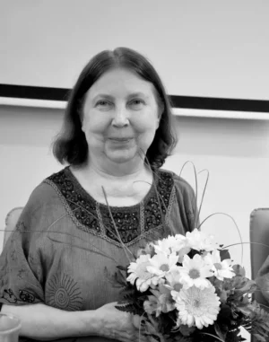 Elhunyt Gy. Dobos Mariann