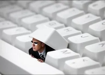 Magánszemélyek bankszámláiról is kimutatásokat kért a Szuverenitásvédelmi Hivatal