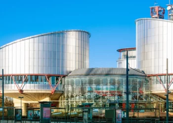 A magyar hatóságok emberi jogokat sértettek egy újságíró lehallgatásánál, büntetést kell fizetniük