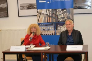 Már elérhető László Ágnes és Herendi Gábor beszélgetésének felvétele