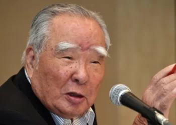 Rendszerváltoztatás, Japán és a „mi autónk” – a korabeli sajtó tükrében