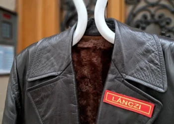 A Szuverenitásvédelmi Hivatal közpénzből finanszírozott videókkal támadja a független sajtót