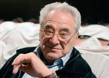 Népszava-est a MÚOSZ-ban Szinetár Miklóssal