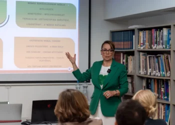 Plafonok és pofonok – Újságíróknak szervezett minikonferenciát az Egyenlítő Alapítvány a női reprezentáció javítására