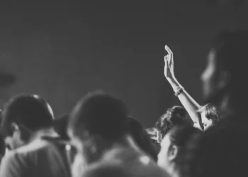 A kormányváltástól a rendszerváltásig – meghívó a Progress Alapítvány vitaestjére