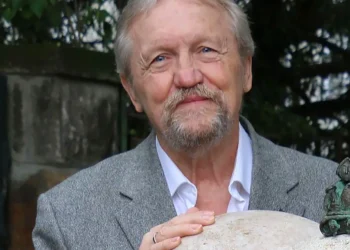 Elhunyt Meskó László