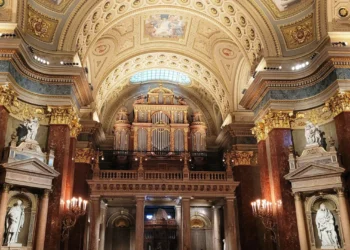 A Bazilikában járt két MÚOSZ szakosztály – beszámoló