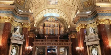 A Bazilikában járt két MÚOSZ szakosztály – beszámoló