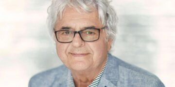 A popkultúra hullámhosszán – B. Tóth Lászlóval beszélgetünk a PRaliné Klubban